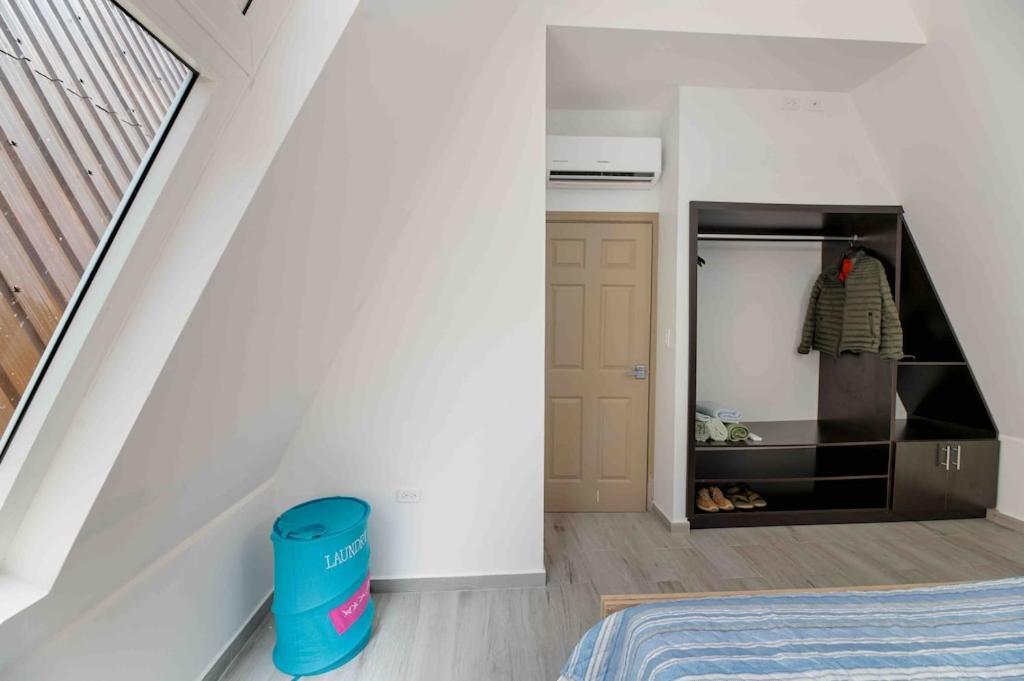 Cozy Beach Villa At The Shores 5 Minutes From The Beach West End Exterior foto