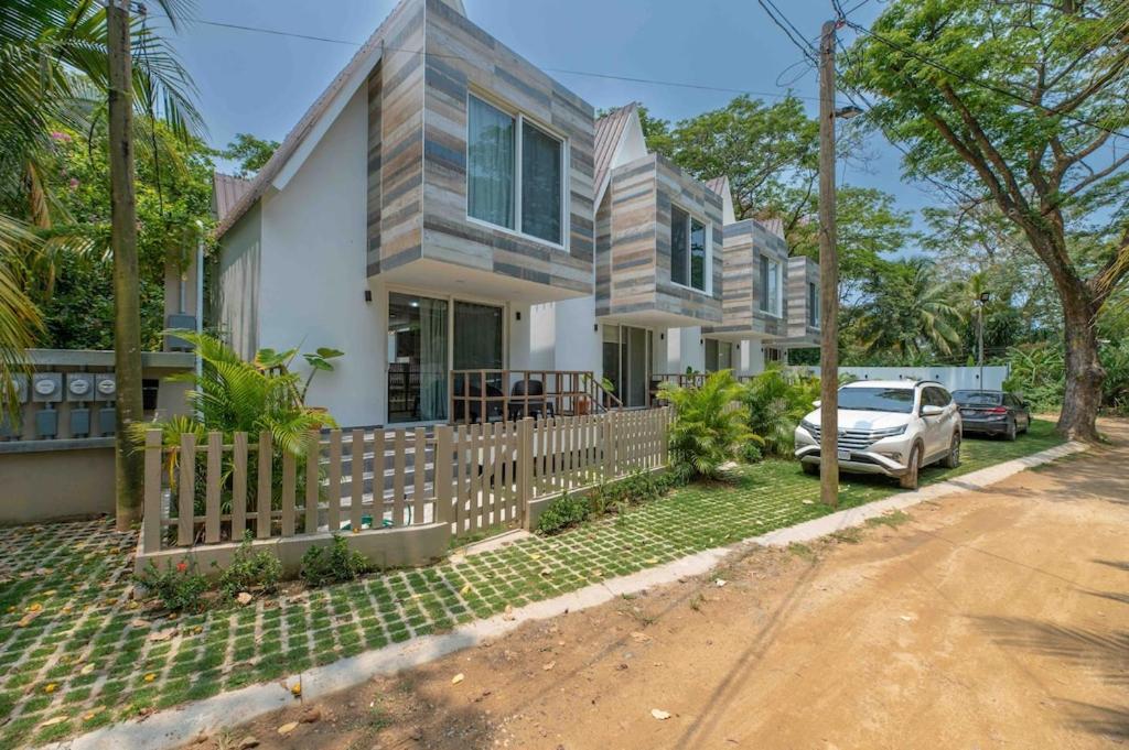 Cozy Beach Villa At The Shores 5 Minutes From The Beach West End Exterior foto
