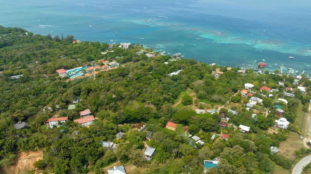 Cozy Beach Villa At The Shores 5 Minutes From The Beach West End Exterior foto